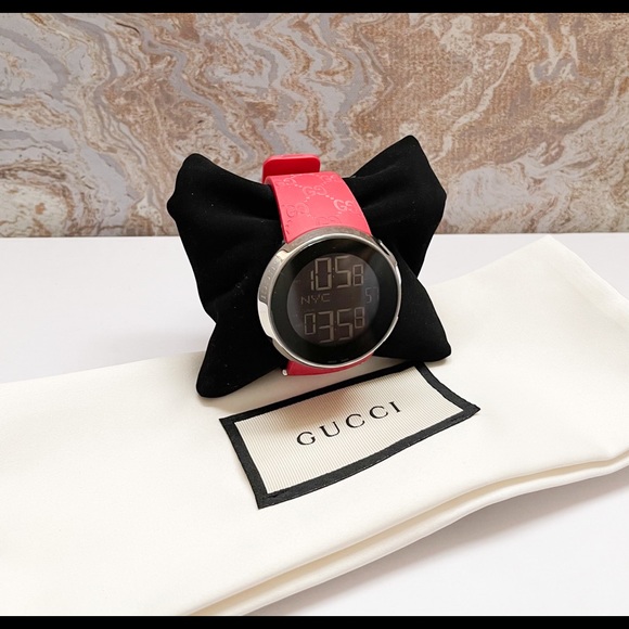 Gucci Grammy Ltd Edition Rubber Red GG PVD Watch - Picture 3 of 13